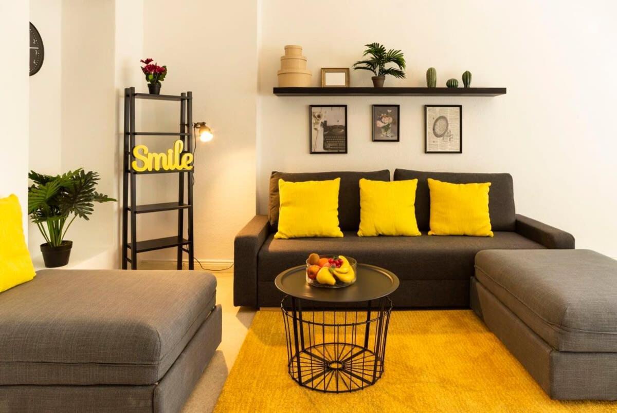 Modern 2 Bedroom Apartment In Berlin Schoeneberg Экстерьер фото